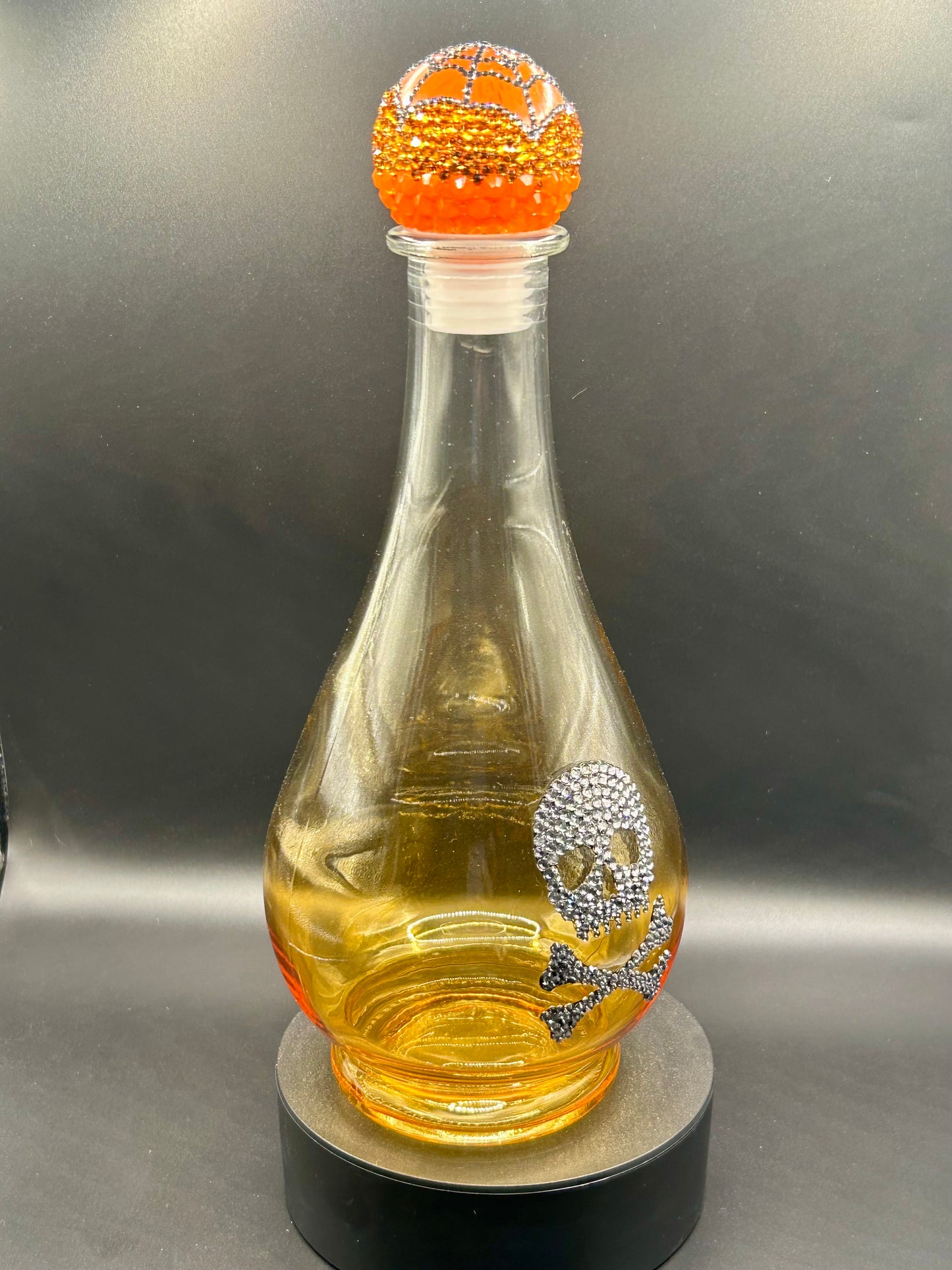 Skull and Cross Bones Ombré Decanter